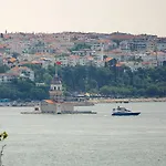 Bosphorus מלון