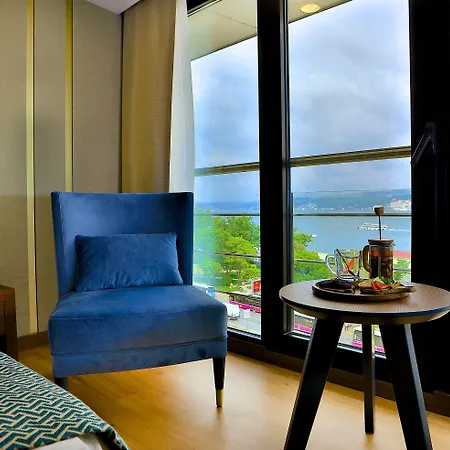 Bosphorus ホテル 4*