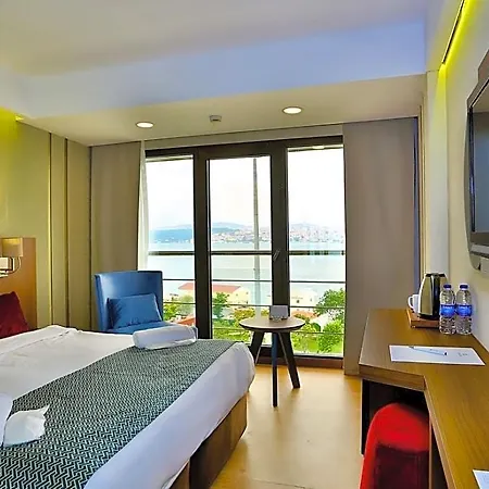 Bosphorus Hotel