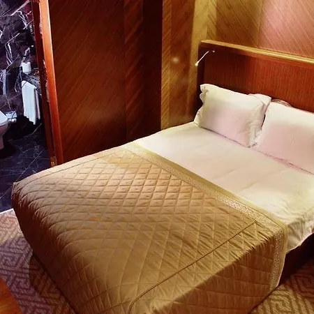Bosphorus Hotel 4*