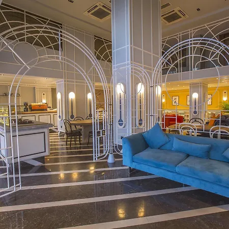 Bosphorus Hotel