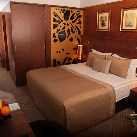 Hotel Bosphorus 4*