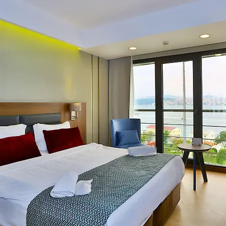 Bosphorus Hotel