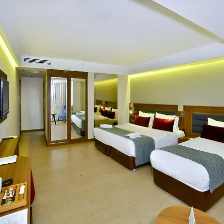 Bosphorus Szálloda 4*